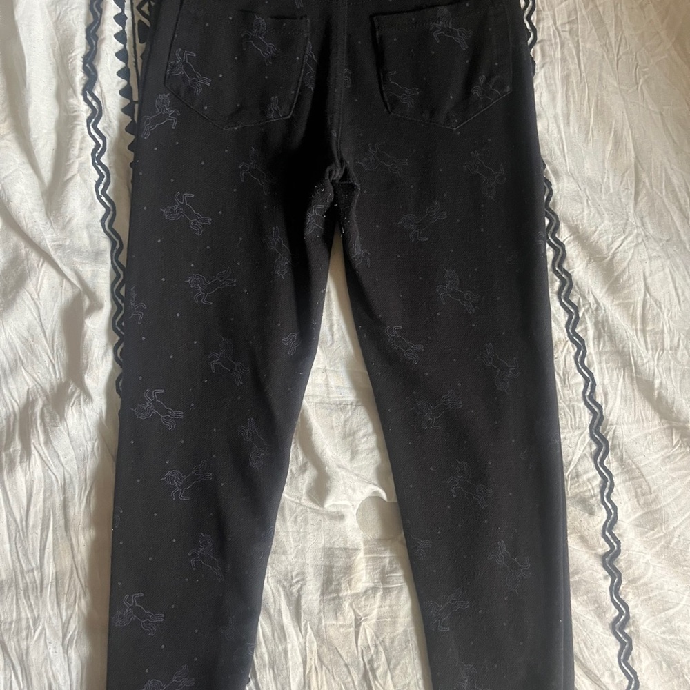 365Kids Black Pants with Subtle Unicorn Pattern Girl’s Size 7